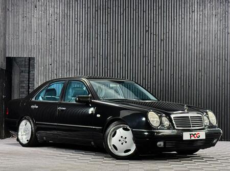 MERCEDES-BENZ E CLASS 